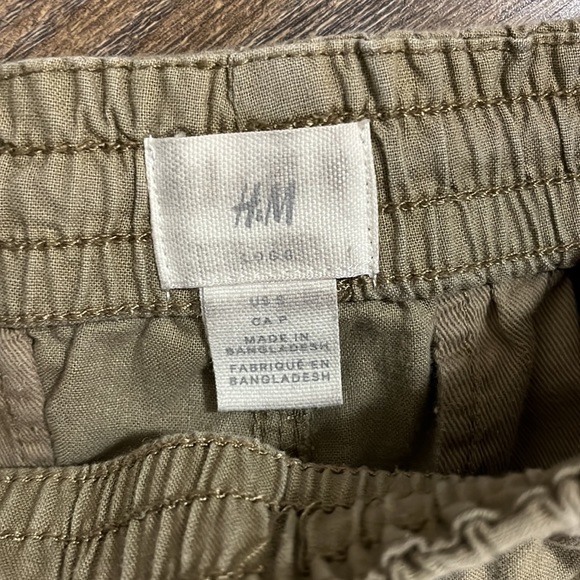 H&M shorts - Picture 3 of 3